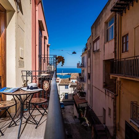 Casa Vacanze Peperoncino كاستيلاّماري ديل غو المظهر الخارجي الصورة