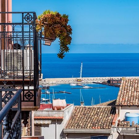 Casa Vacanze Peperoncino كاستيلاّماري ديل غو المظهر الخارجي الصورة